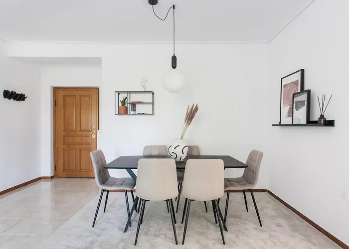 Splendid 3Br Apartment Close To Olympic Stadium